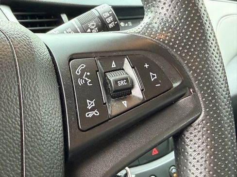 Used 2017 Chevrolet Trax LS image 9