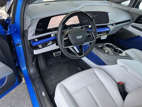 New 2025 Cadillac Optiq Luxury 1 image 13