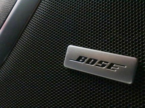 Used 2022 GMC Yukon SLT w/ SLT Premium Package image 15