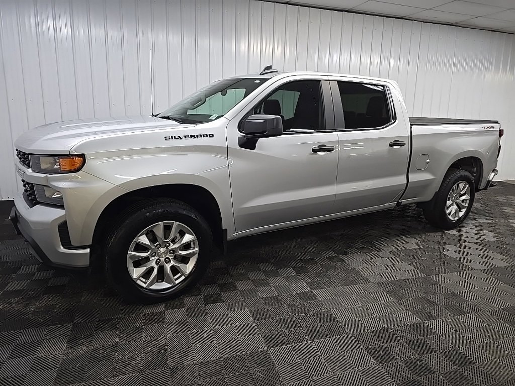 Used 2021 Chevrolet Silverado 1500 Custom w/ LPO, Dark Essentials Package AWD/4WD image 6