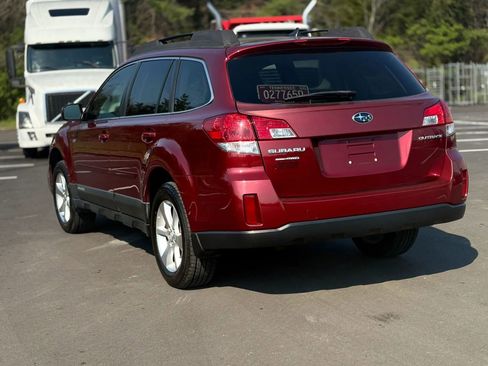 Used 2014 Subaru Outback 2.5i Limited w/ Moonroof Package image 3