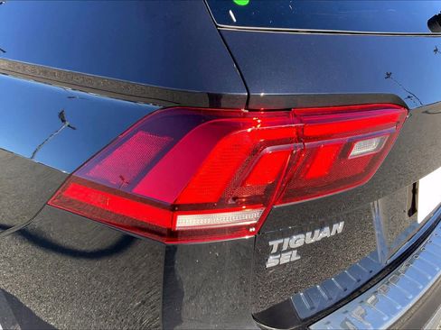 Used 2019 Volkswagen Tiguan SEL Premium image 27