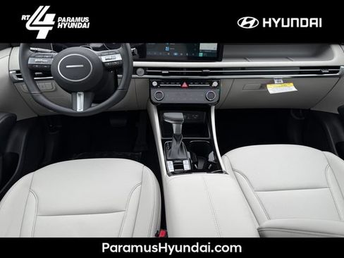 New 2026 Hyundai Tucson SEL AWD/4WD image 1