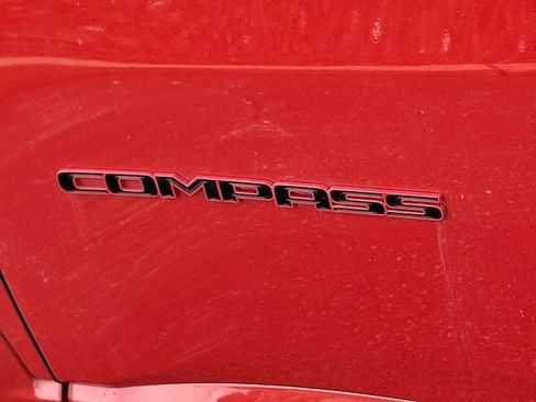 Certified 2022 Jeep Compass Limited image 35