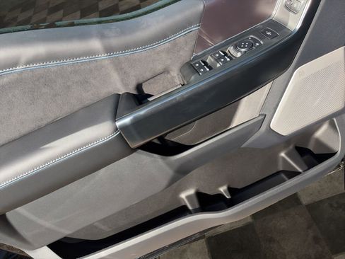 New 2026 Ford F250 Platinum w/ Tremor Off-Road Package image 18