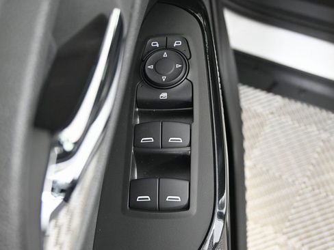 New 2026 Chevrolet Trax RS w/ Driver Confidence Package FWD image 19
