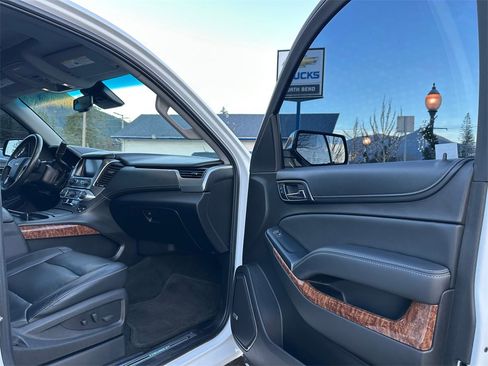 Used 2017 Chevrolet Tahoe Premier image 12