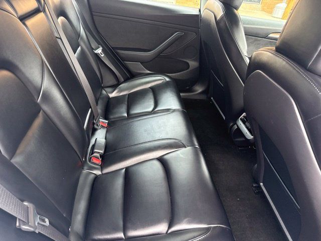 Used 2021 Tesla Model 3 Standard Range Plus RWD image 18