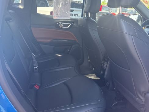 Used 2025 Jeep Compass Limited AWD/4WD image 28