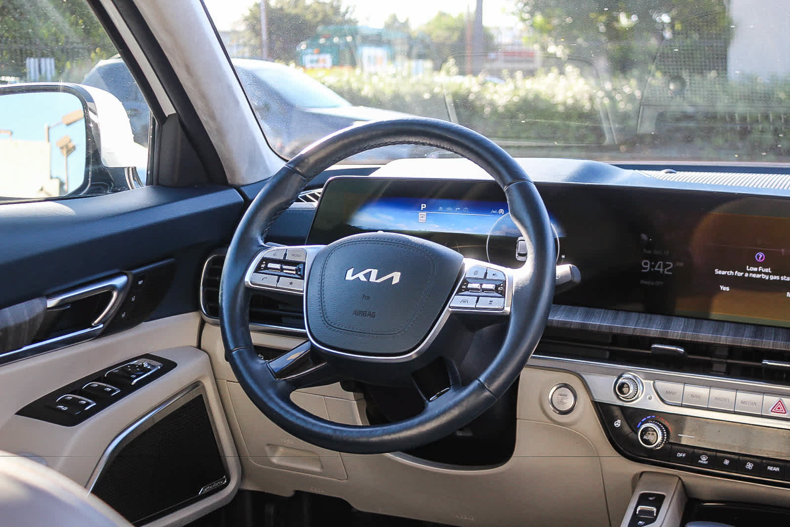 Used 2024 Kia Telluride SX Prestige AWD/4WD image 19