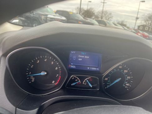 Used 2014 Ford Focus SE image 9