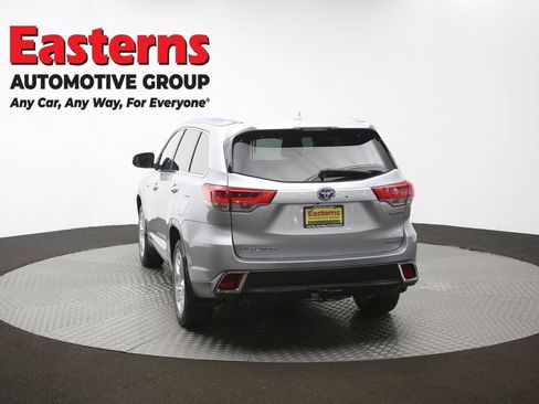Used 2019 Toyota Highlander Limited w/ Carpet Mat Package (TMS) AWD/4WD image 42