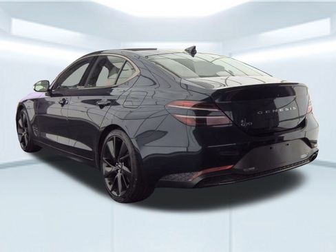 Used 2023 Genesis G70 2.0T w/ Sport Prestige Package image 7