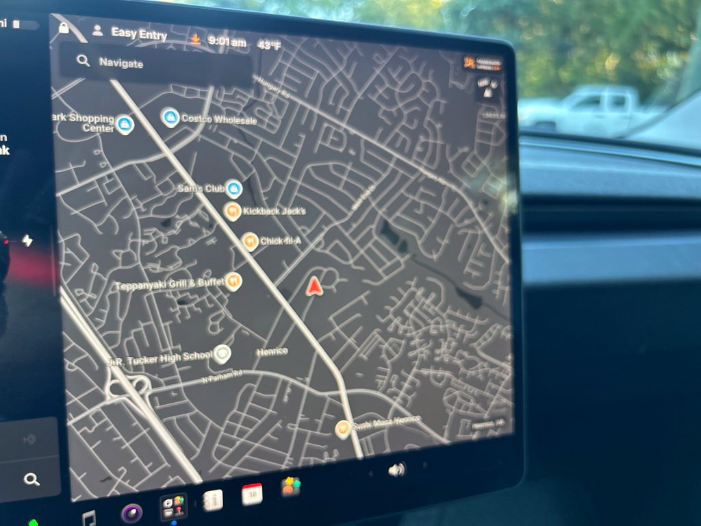 Used 2024 Tesla Model 3 Standard Range RWD image 18