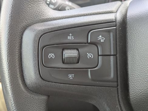 Used 2025 Chevrolet Silverado 1500 Custom image 13