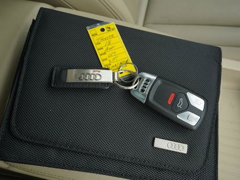 Used 2018 Audi Q7 3.0T Premium Plus AWD/4WD image 90