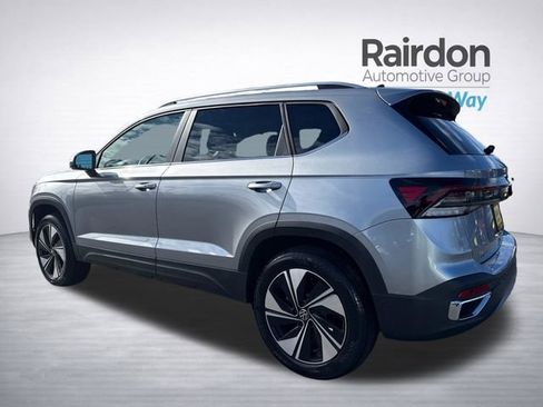 New 2026 Volkswagen Taos SE AWD/4WD image 5