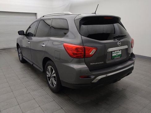 Used 2017 Nissan Pathfinder SV FWD image 5