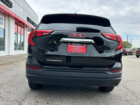 Used 2020 GMC Terrain SLE FWD image 4