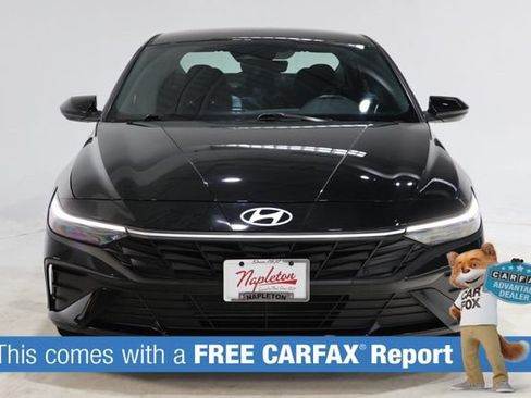 Used 2025 Hyundai Elantra Sport FWD image 2