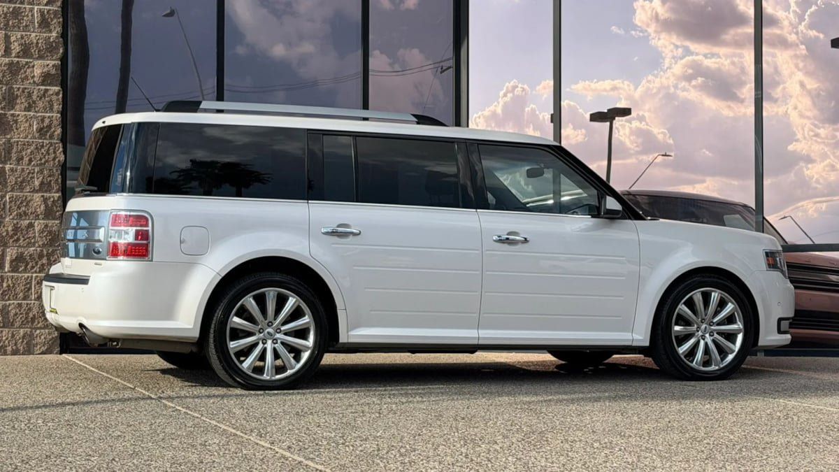 Used 2018 Ford Flex Limited w/ Equipment Group 303A AWD/4WD image 15