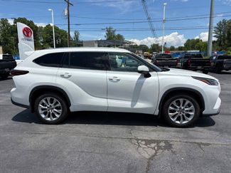 Used 2024 Toyota Highlander Limited AWD/4WD video 2