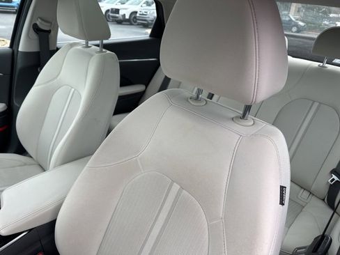 Used 2022 Hyundai Sonata SEL w/ Convenience Package image 7