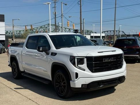 Used 2024 GMC Sierra 1500 Elevation w/ Elevation Premium Package AWD/4WD image 8