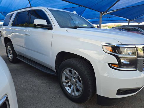 Used 2019 Chevrolet Tahoe LT w/ Luxury Package AWD/4WD image 2