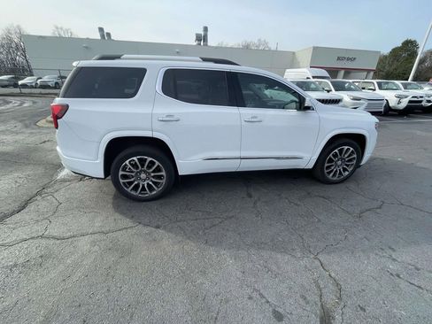 Used 2021 GMC Acadia Denali image 12