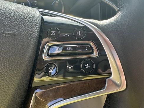 Used 2018 Cadillac Escalade Luxury w/ LPO, Radiant Package image 14