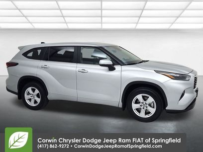 Used 2024 Toyota Highlander LE