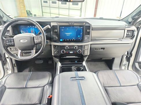 Used 2025 Ford F250 Platinum image 27