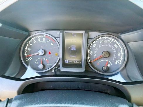 Used 2020 Toyota Tacoma SR image 38