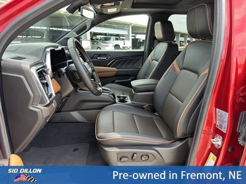 Used 2024 GMC Canyon AT4 w/ AT4 Premium Package AWD/4WD image 13
