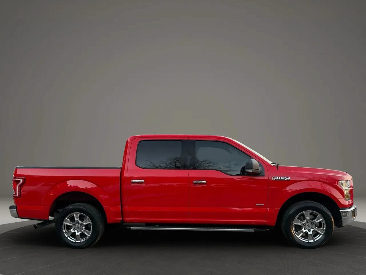 Used 2016 Ford F150 XLT w/ Equipment Group 302A Luxury RWD image 8