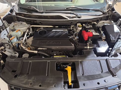 Used 2023 Nissan Rogue SV FWD image 17