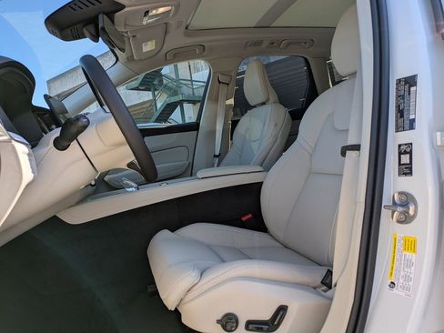 New 2026 Volvo XC60 T8 Ultra w/ Protection Package Premier AWD/4WD image 3