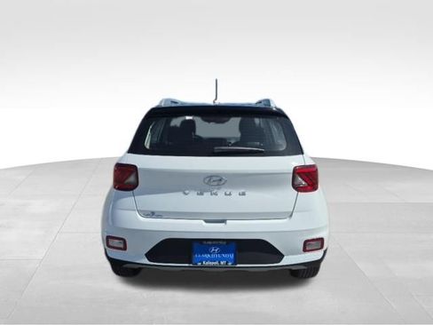 New 2026 Hyundai Venue SEL FWD image 6