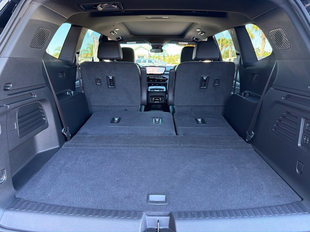 Used 2025 Buick Enclave Sport Touring w/ Super Cruise Package FWD image 20