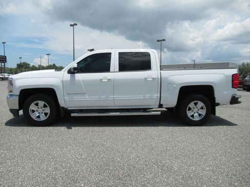 Used 2018 Chevrolet Silverado 1500 LT w/ All Star Edition RWD image 4