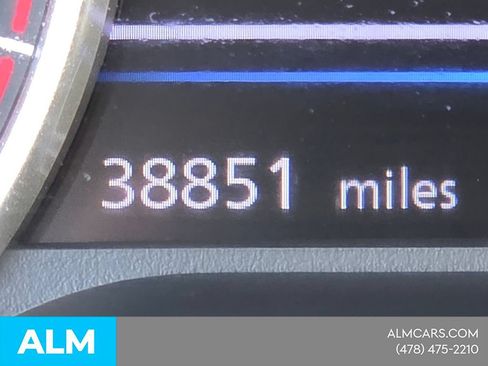 Used 2024 Nissan Sentra SV FWD image 24