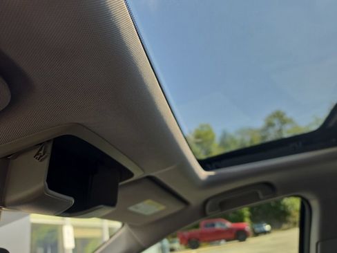 Used 2015 Honda Accord Touring image 19