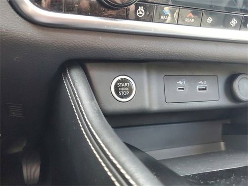 Used 2023 Nissan Rogue SL w/ SL Premium Package image 35