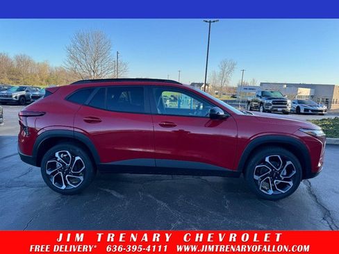 New 2026 Chevrolet Trax RS w/ Sunroof Package image 25