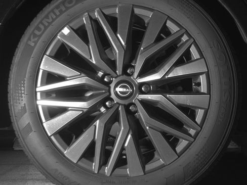 Used 2025 Nissan Altima 2.5 SV FWD image 15