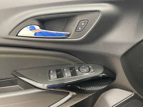 New 2026 Chevrolet Trax LT w/ Driver Confidence Package FWD image 9