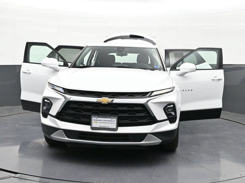 Used 2023 Chevrolet Blazer LT AWD/4WD image 42