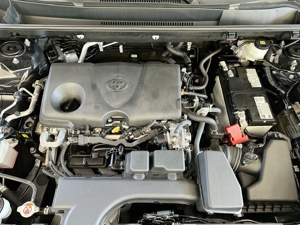 Used 2025 Toyota RAV4 LE FWD image 32