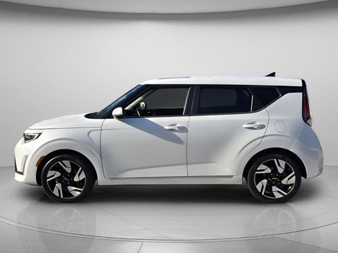 Used 2023 Kia Soul GT-Line w/ GT-Line Technology Package FWD image 5